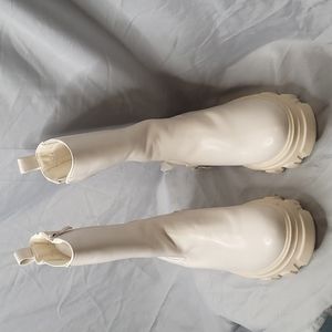 EGO Steele Chunky Heel Boots new & never worn